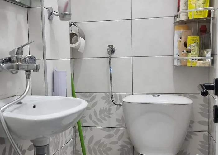 Edis's Corner Apartment