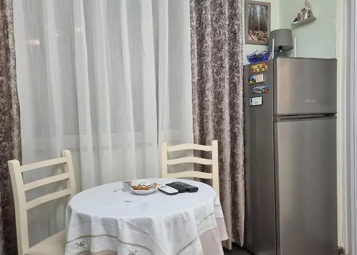 Edis's Corner * Tirana